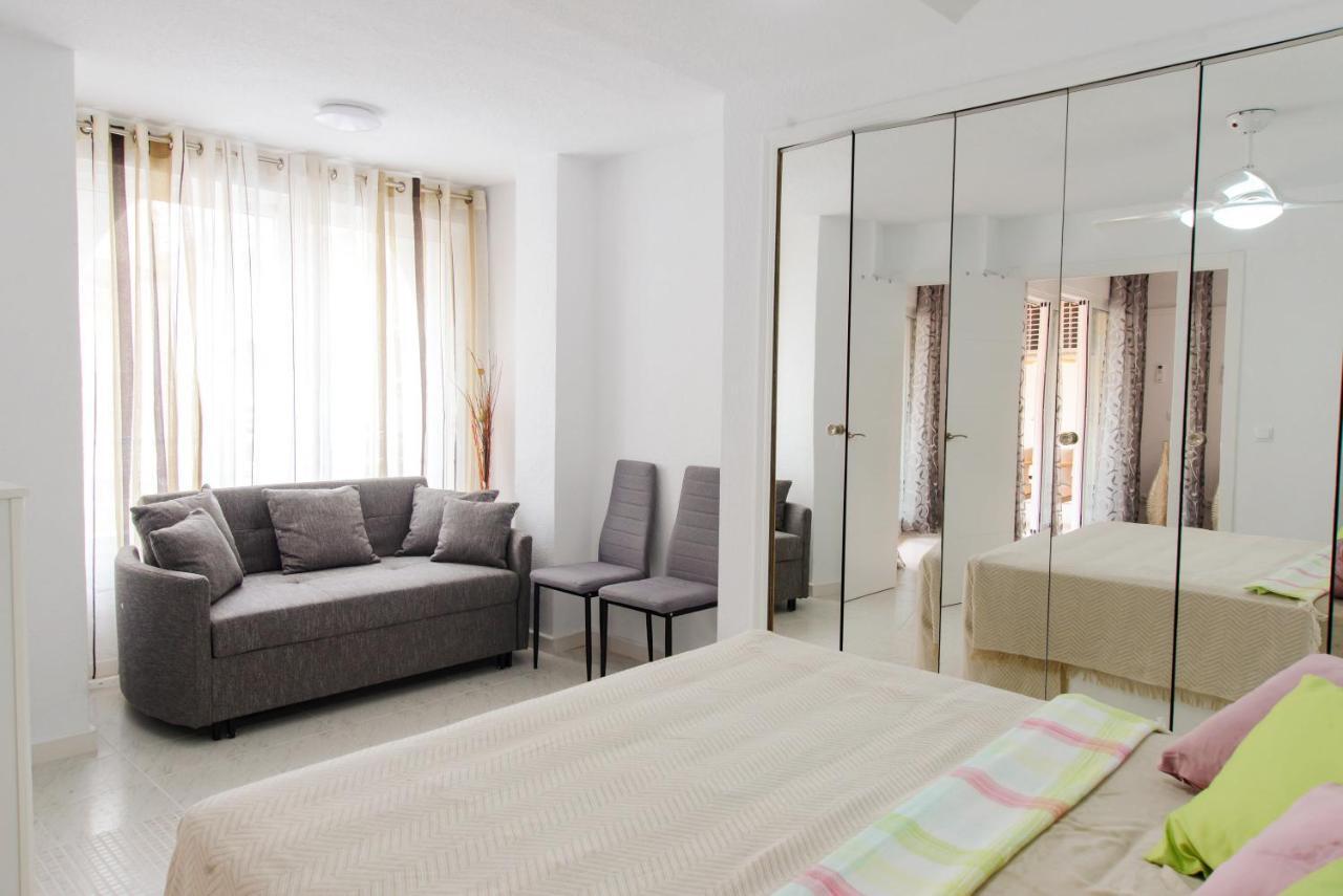 Holiday Suite Playa Del Cura Torrevieja Esterno foto