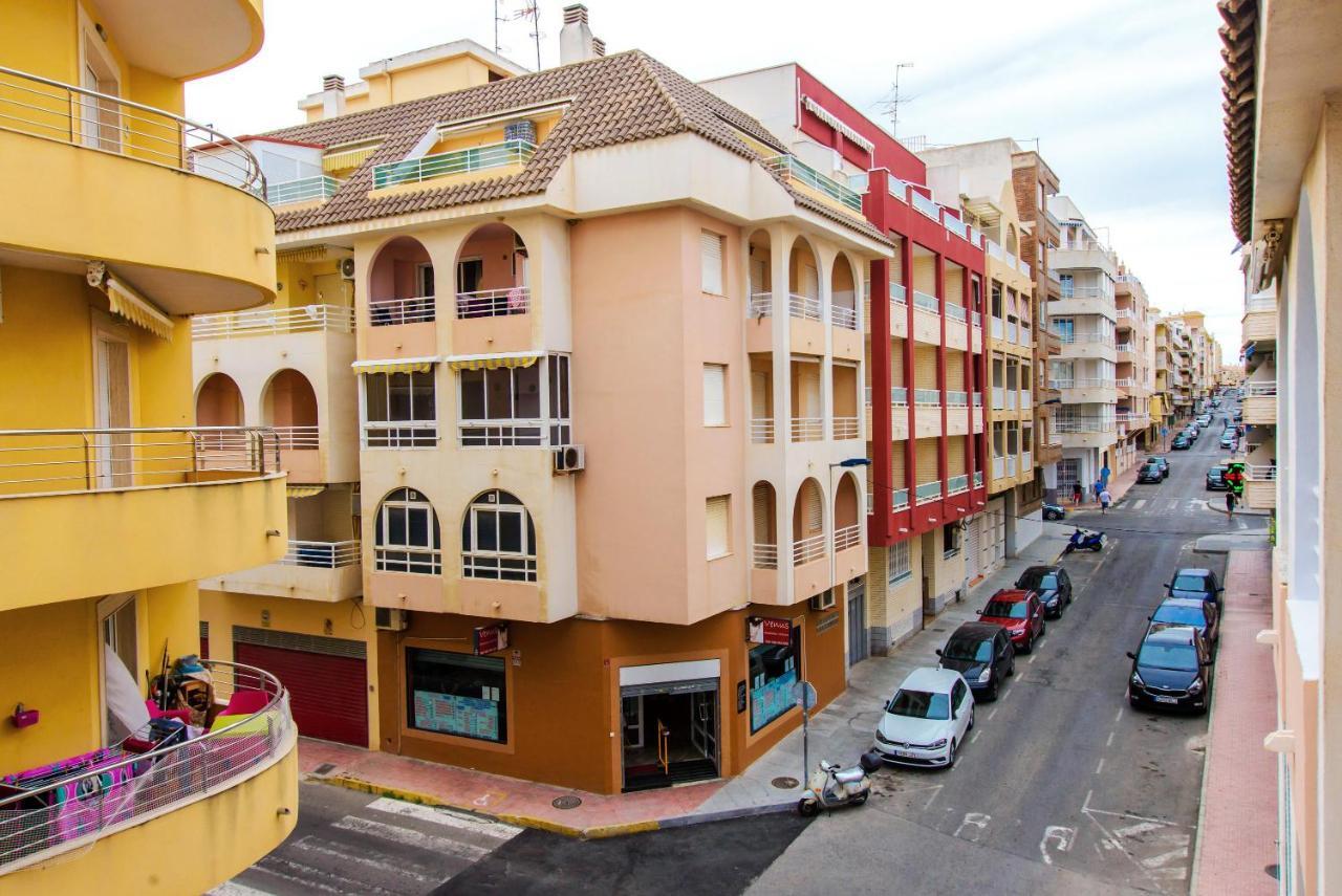 Holiday Suite Playa Del Cura Torrevieja Esterno foto